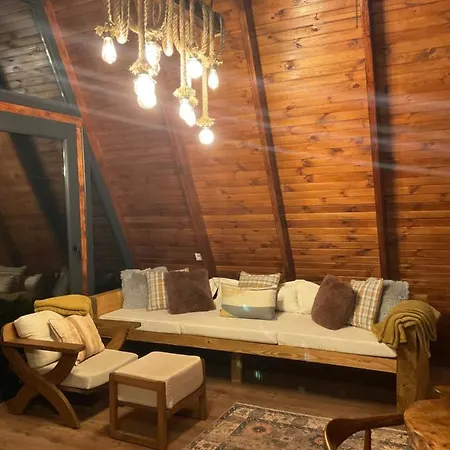 Panurla Wooden House Havuz & Sauna Kirmizi Urla